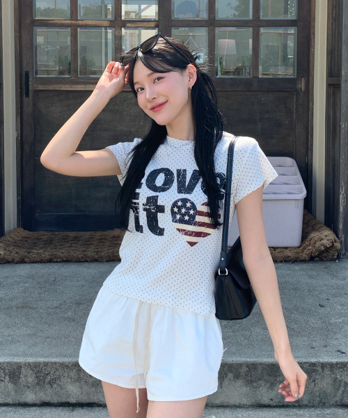 CARGOBROS FOR WOMAN(カーゴブロスフォーウィメン)の「ヴィンテージハートフラッグショート半袖Tシャツ(ホワイト)(Tシャツ/カットソー・レディース・その他・SMALL/MEDIUM)」の1枚目の写真
