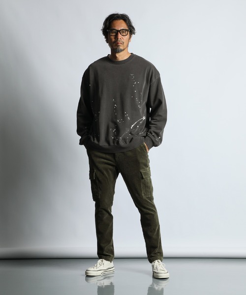 The DUFFER of ST.GEORGE(ザダファーオブセントジョージ)の「【WEB限定アイテム】SPLATTER USED SWEAT CREW:セットアップ対応 ペイントプリント ユーズドライク スウェット / スプラッターデザイン / ピグメント加工(スウェット・メンズ・ブラウン/スミクロ・LARGE/X-LARGE/MEDIUM/SMALL)」の12枚目の写真
