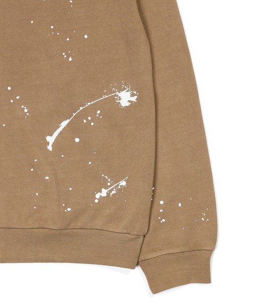 The DUFFER of ST.GEORGE(ザダファーオブセントジョージ)の「【WEB限定アイテム】SPLATTER USED SWEAT CREW:セットアップ対応 ペイントプリント ユーズドライク スウェット / スプラッターデザイン / ピグメント加工(スウェット・メンズ・ブラウン/スミクロ・LARGE/X-LARGE/MEDIUM/SMALL)」の3枚目の写真