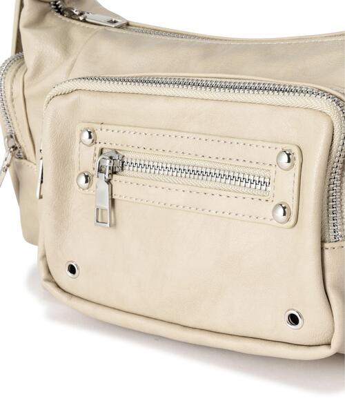 ROYAL FLASH（ロイヤルフラッシュ）の「MAVYTH/メヴィス/MULTI POCKET SHOULDER BAG（ショルダーバッグ・レディース・ブラック/アイボリー/ブラウン・F）」の10枚目の写真
