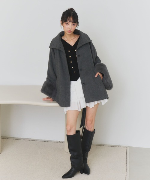 archives(アルシーヴ)の「ファーカフスミドルポンチョコート(その他アウター・レディース・ブラック/アイボリー/チャコールグレー・MEDIUM)」の21枚目の写真