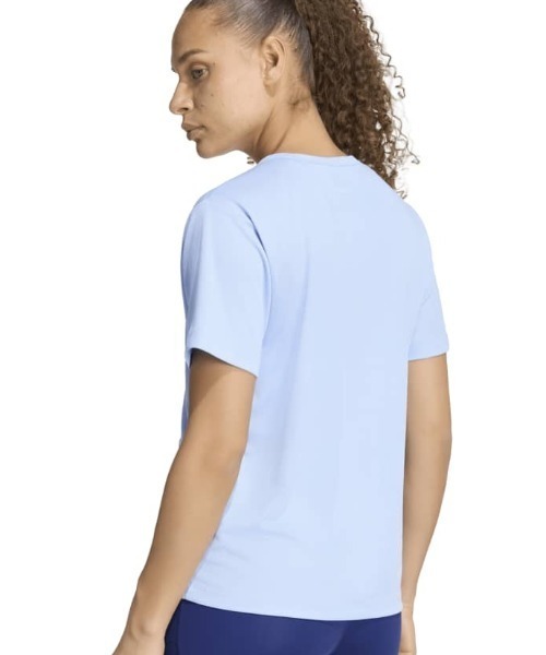 adidas(アディダス)の「【別注】アディダス adidas トレーニング向け半袖Tシャツ 限定コラボ(Tシャツ/カットソー・レディース・ブラック/サックスブルー/スモークピンク・S/M/L/XL)」の4枚目の写真