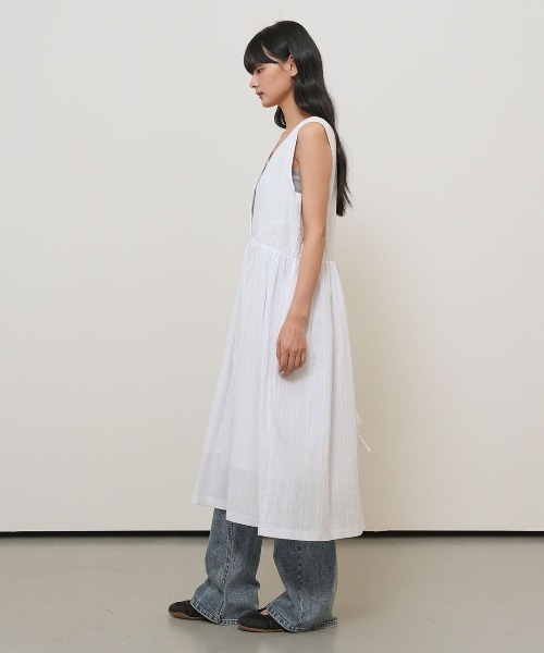 GENERAL IDEA(ジェネラルアイデア)の「【GENERAL IDEA】ルーズフィット花柄ワンピース / LOOSE-FIT FLORAL DRESS(ワンピース・レディース・ホワイト・L/M/S)」の5枚目の写真