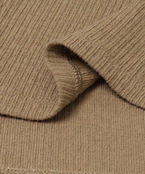 URBAN RESEARCH DOORS(アーバンリサーチドアーズ)の「Vintage Rib Button Cardigan(カーディガン/ボレロ・レディース・ベージュ系その他/ブラック・FREE)」の4枚目の写真