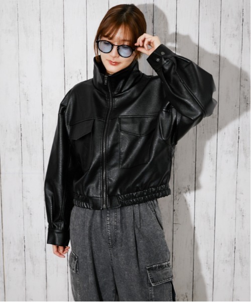 GORGE(ゴージ)の「フェイクレザー ショートジャケット|全3色(その他アウター・レディース・ブラック/ブラウン/アイボリー・M)」の10枚目の写真