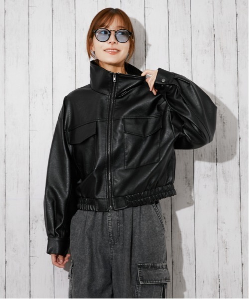 GORGE(ゴージ)の「フェイクレザー ショートジャケット|全3色(その他アウター・レディース・ブラック/ブラウン/アイボリー・M)」の12枚目の写真