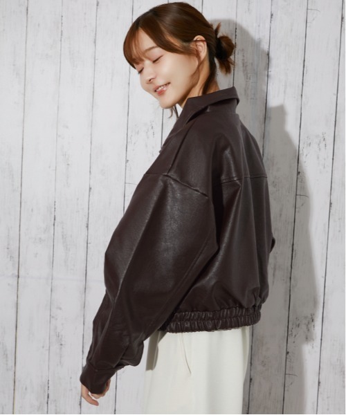 GORGE(ゴージ)の「フェイクレザー ショートジャケット|全3色(その他アウター・レディース・ブラック/ブラウン/アイボリー・M)」の19枚目の写真