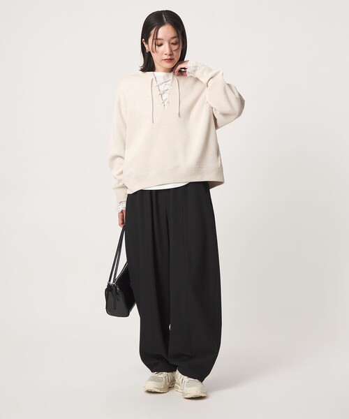 green label relaxing(グリーンレーベルリラクシング)の「【WEB限定】<at ease>ダブルフェイス レースアップ プルオーバー カットソー(Tシャツ/カットソー・レディース・ブラック/ナチュラル・FREE)」の7枚目の写真