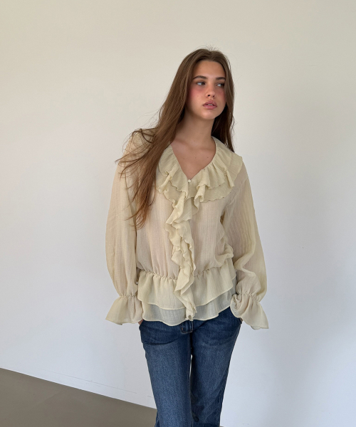 ASURA（アスラ）の「RUFFLE CHIFFON BLOUSE (BEIGE)（シャツ/ブラウス・レディース・その他・OS）」の2枚目の写真