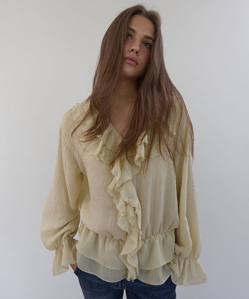 ASURA（アスラ）の「RUFFLE CHIFFON BLOUSE (BEIGE)（シャツ/ブラウス・レディース・その他・OS）」の3枚目の写真