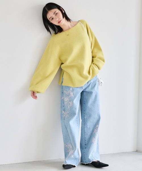 mysty woman(ミスティウーマン)の「フラワーミニポーチBAG 1088415(ショルダーバッグ・レディース・ホワイト/ブラック・FREE)」の4枚目の写真