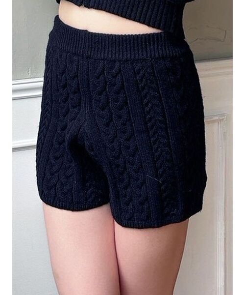 RESEXXY(リゼクシー)の「ケーブルニットショートパンツ【セットアップ着用可能】(その他パンツ・レディース・グレー/ブラック/アイボリー・FREE)」の3枚目の写真