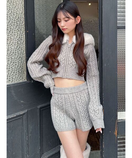 RESEXXY(リゼクシー)の「ケーブルニットショートパンツ【セットアップ着用可能】(その他パンツ・レディース・グレー/ブラック/アイボリー・FREE)」の22枚目の写真