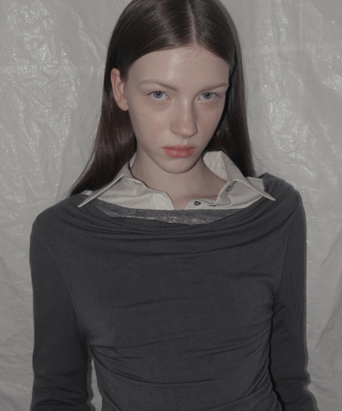 GROWHIDE(グロウハイド)の「ロンディレースレイヤードシャーリングTシャツ_チャコール(Tシャツ/カットソー・レディース・チャコールグレー・FREE)」の3枚目の写真