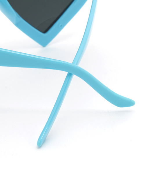 WEGO（ウィゴー）の「WEGO/ハートプラサングラス（サングラス・レディース・グリーン/レッド/ピンク/イエロー系その他/ライトピンク/ピンク系その他/ブルー/ターコイズブルー/オレンジ系その他/ホワイト/ライトパープル/オレンジ/イエロー/パープル/サックスブルー・FREE）」の21枚目の写真