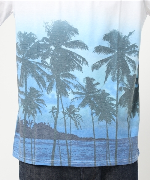 WEGO(ウィゴー)の「WEGO/シーサイドプリントTシャツ(Tシャツ/カットソー・メンズ・ブルー系その他/イエロー/レッド/ブルー・MEDIUM/LARGE)」の5枚目の写真