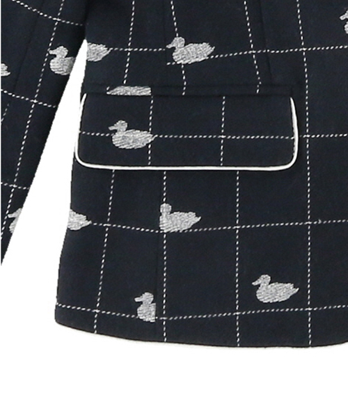koe×THOM BROWNE（コエトムブラウン）の「[KOE×THOM BROWNE]WOMENS DUCK SPORTCOAT（テーラードジャケット・レディース・ネイビー・SMALL/LARGE/MEDIUM）」の4枚目の写真