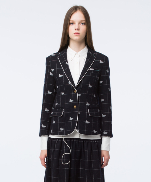 koe×THOM BROWNE（コエトムブラウン）の「[KOE×THOM BROWNE]WOMENS DUCK SPORTCOAT（テーラードジャケット・レディース・ネイビー・SMALL/LARGE/MEDIUM）」の6枚目の写真