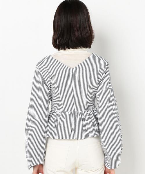 Another Edition(アナザーエディション)の「サッカーストライプブラウス/ AEMFC SUCKER ST BLUS(シャツ/ブラウス・レディース・ライトブルー/ネイビー・FREE)」の4枚目の写真