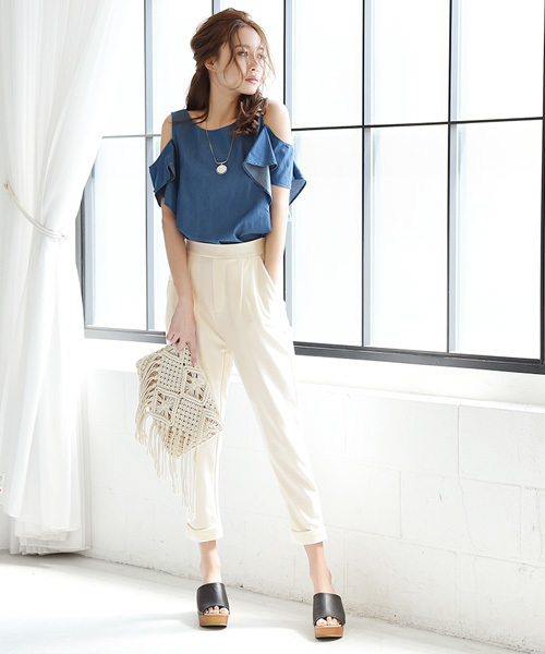 Luz Llena (philter)（ラズレナ　フィルター）の「[ポンチ素材]テーパードパンツ（その他パンツ・レディース・オフホワイト/グレー/ブラック/オリーブ/ネイビー・MEDIUM/LARGE）」の16枚目の写真