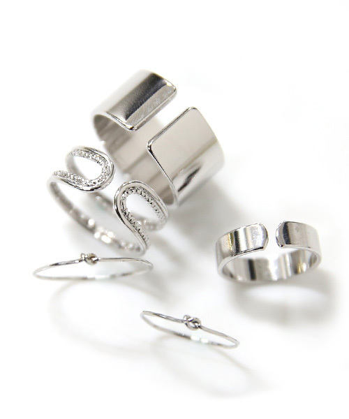 amorous insense（アモラスインセンス）の「華奢リングセット（リング・レディース・シルバー/ゴールド・ﾌﾘ-）」の2枚目の写真