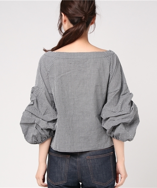 Re:EDIT（リエディ）の「[たっぷりしたボリューム感が今年らしい]袖コンシャスワイドネックブラウストップス/シャツ・ブラウス[リエディ]（シャツ/ブラウス・レディース・ホワイト/ブラック系その他・MEDIUM/LARGE）」の12枚目の写真