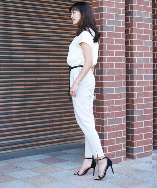 Bou Jeloud（ブージュルード）の「【セットアップ対応】サラサラスタイリッシュテーパードパンツ（その他パンツ・レディース・アイボリー/カーキ/チャコールグレー/ブルー・38/40/36）」の16枚目の写真