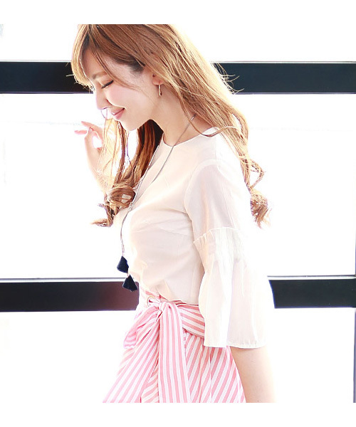 BLUEEAST（ブルーイースト）の「ボリュームギャザー袖ブラウス（シャツ/ブラウス・レディース・オフホワイト/オレンジ/ネイビー/ストライプ・MEDIUM）」の13枚目の写真