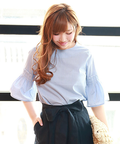 BLUEEAST（ブルーイースト）の「ボリュームギャザー袖ブラウス（シャツ/ブラウス・レディース・オフホワイト/オレンジ/ネイビー/ストライプ・MEDIUM）」の21枚目の写真