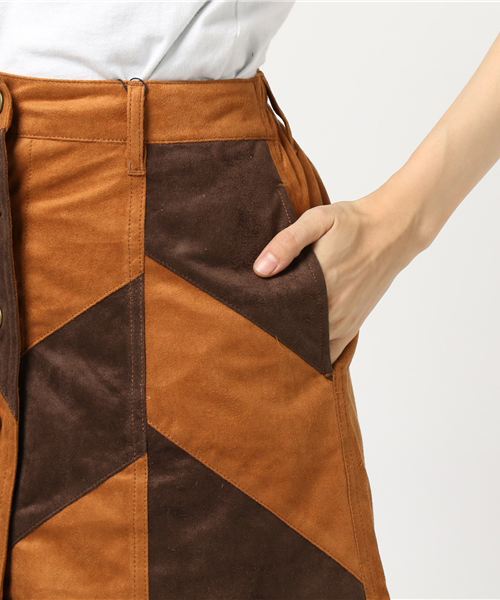 WEGO（ウィゴー）の「WEGO/フェイクスエードAラインミニスカート（スカート・レディース・ライトピンク/その他3/その他2/マスタード/キャメル/その他1/レッド/ダークブラウン・LARGE/MEDIUM）」の10枚目の写真