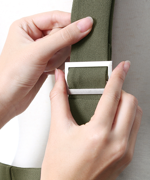 Pierrot（ピエロ）の「カットジョーゼット素材 オールインワン（サロペット/オーバーオール・レディース・ブラック/ネイビー・M/L）」の15枚目の写真