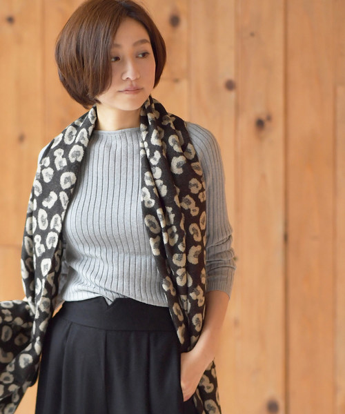 rps（アールピーエス）の「ワイドリブボートネック長袖ニットプルオーバー（ニット/セーター・レディース・オフホワイト/ブラック/杢グレー/ベージュ系その他/ミント/ブルー/ネイビー/イエロー/ピンク/レッド・M/L）」の4枚目の写真