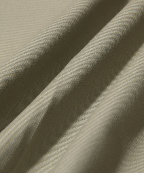 ADAM ET ROPE'（アダムエロペ）の「ダブルクロス ストレートスラックス（スラックス・メンズ・ブラック/モスグリーン・M/L）」の5枚目の写真