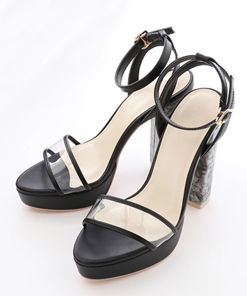 LIPSERVICE(リップサービス)の「シェルヒールクリアサンダル(サンダル・レディース・ホワイト/ブラック・S/M/L)」の5枚目の写真