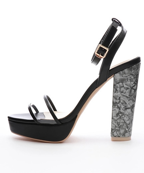 LIPSERVICE(リップサービス)の「シェルヒールクリアサンダル(サンダル・レディース・ホワイト/ブラック・S/M/L)」の7枚目の写真