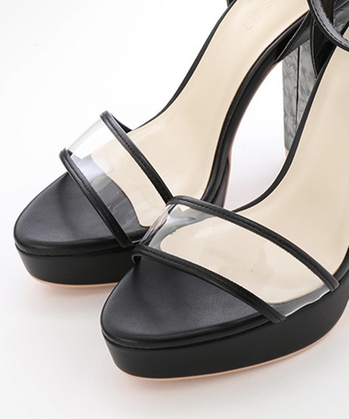 LIPSERVICE(リップサービス)の「シェルヒールクリアサンダル(サンダル・レディース・ホワイト/ブラック・S/M/L)」の8枚目の写真