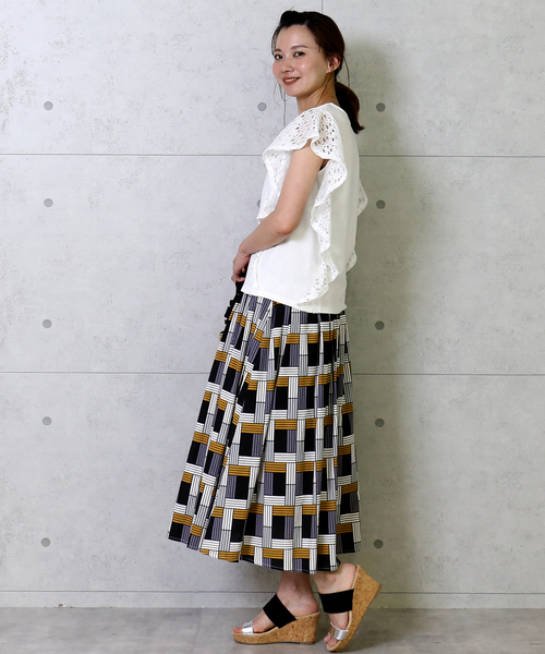 CHARM BERRY TIC（チャームベリーチック）の「クロスチェック柄フレアスカート（スカート・レディース・グレー/レッド/グリーン・M）」の21枚目の写真