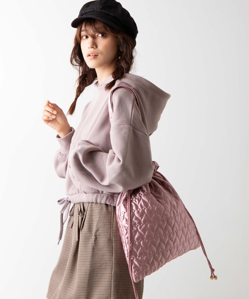 WEGO（ウィゴー）の「WEGO/キルティングリバーシブル巾着トートバッグ（トートバッグ・レディース・ホワイト/ブラック/ベージュ/ピンク・FREE）」の4枚目の写真