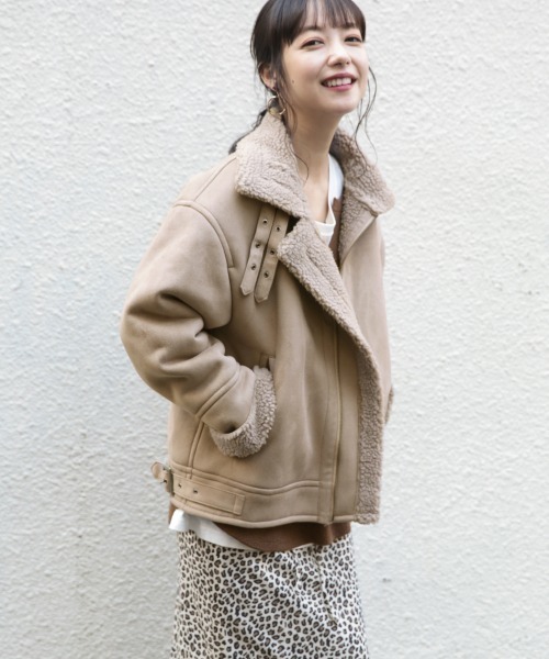 LOWRYS FARM（ローリーズファーム）の「Ｂ３　860525（ブルゾン・レディース・ブラウン/ベージュ・FREE）」の2枚目の写真