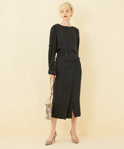 STUDIOUS（ステュディオス）の「【STUDIOUS】キュプラサテンレイヤードドルマントップス（シャツ/ブラウス・レディース・ブラック/ブラウン/ピンク・FREE）」の10枚目の写真