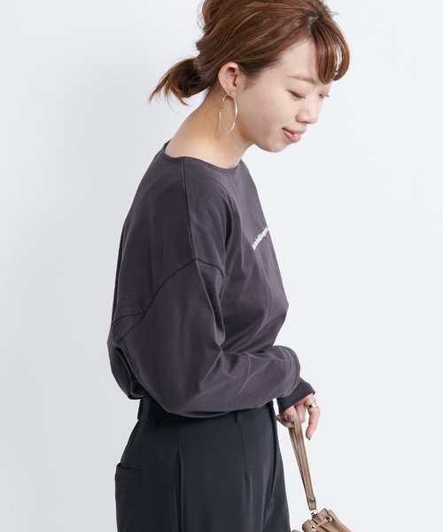 DouDou（ドゥドゥ）の「ロゴT（Tシャツ/カットソー・レディース・チャコールグレー/ベージュ/オフホワイト・FREE）」の8枚目の写真