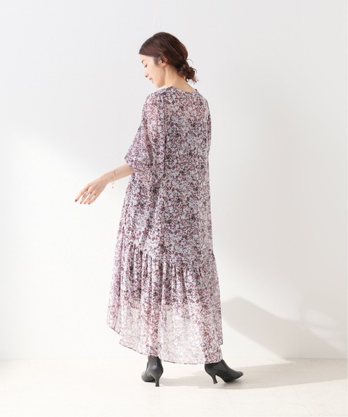 SLOBE IENA(スローブイエナ)の「アートプリントギャザーワンピース【手洗い可能】◆(ワンピース・レディース・ブラウン/ラベンダー・FREE)」の20枚目の写真