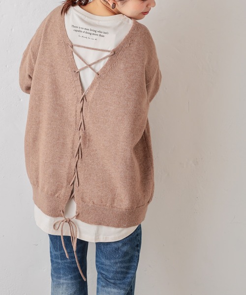 natural couture(ナチュラルクチュール)の「重ね着しやすいシャツテールロゴT Lサイズ(Tシャツ/カットソー・レディース・ブラック/ベージュ/アイボリー・LARGE)」の1枚目の写真