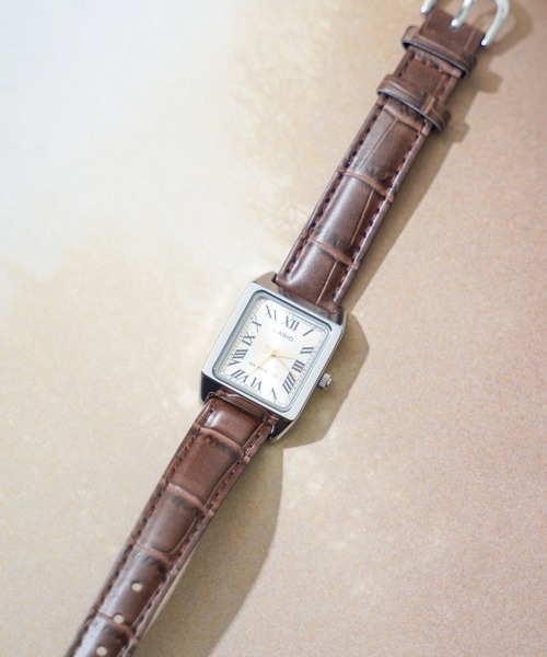 CASIO（カシオ）の「★CASIO（カシオ)★クラシック スクエア　レザー（アナログ腕時計・レディース・シルバー系その他/ホワイト系その他/ホワイト/ブラック/ゴールド/シルバー/ゴールド系その他・FREE）」の9枚目の写真