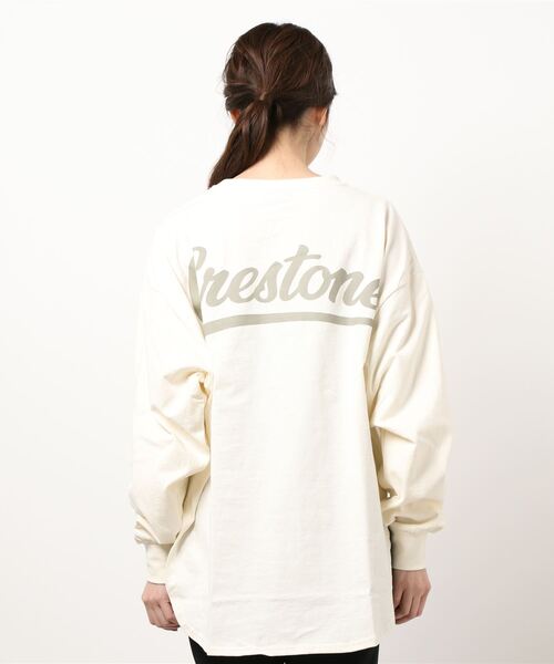 RAG MACHINE（ラグマシーン）の「【RAG MACHINE】バックロゴロンＴ（Tシャツ/カットソー・レディース・オフホワイト/ベージュ/グリーン・L/M）」の2枚目の写真