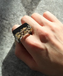 salle de bal（サルデバル）の「三丁目六番地Tokyo アクリルハーフ＆ハーフリング　SR-020 AMT（リング）」