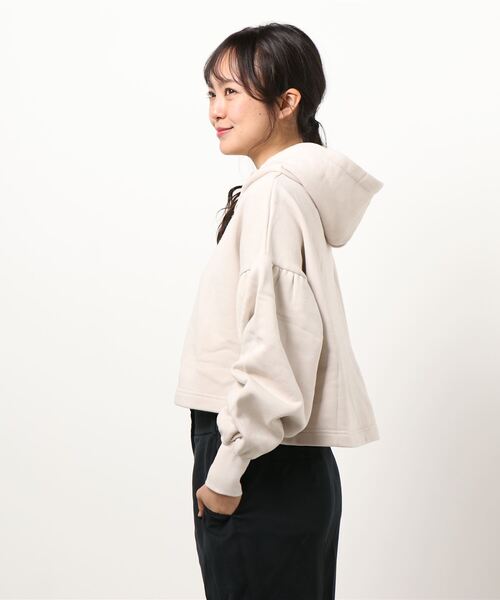 one after another NICE CLAUP(ワンアフターアナザーナイスクラップ)の「パステルショートパーカー(Tシャツ/カットソー・レディース・ベージュ/ピンク/ラベンダー/サックスブルー/オフホワイト・FREE)」の6枚目の写真