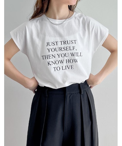 Re:EDIT（リエディ）の「[新デザイン追加][UVカット][接触冷感][紫外線対策][累計販売枚数2.1万枚突破！]選べるフロントロゴorフォトフレンチスリーブTシャツ（Tシャツ/カットソー・レディース・ブラック/オフホワイト/モカ/グレイッシュベージュ/ブラック系その他/ホワイト系その他/ブラック系その他2/ブラック系その他3/ホワイト系その他2/ホワイト系その他3/ホワイト系その他4/ブラック系その他4・MEDIUM/LARGE）」の19枚目の写真