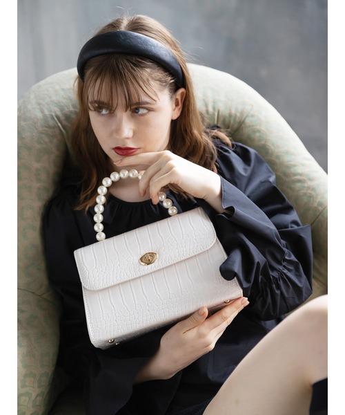 Honey Salon(ハニーサロン)の「パールハンドルクロコバッグ(トートバッグ・レディース・アイボリー/ブラック・FREE)」の11枚目の写真