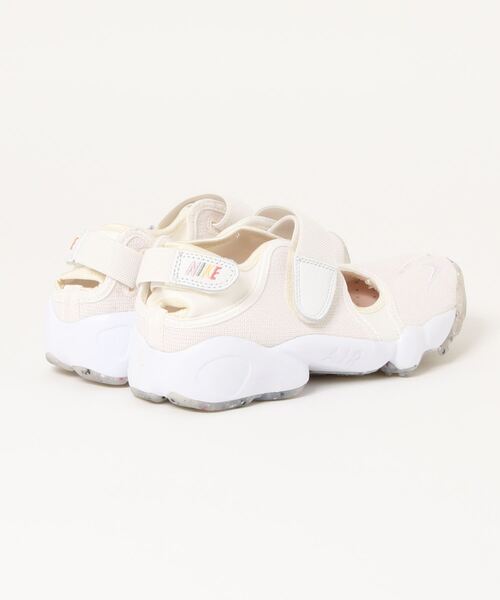 NIKE（ナイキ）の「【NIKE】WMNS NIKE AIR RIFT（スニーカー・レディース・マルチ・23/24/25）」の3枚目の写真